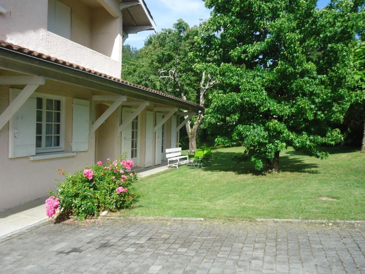 A La Cerisaie Bed & Breakfast Carignan-de-Bordeaux Екстериор снимка